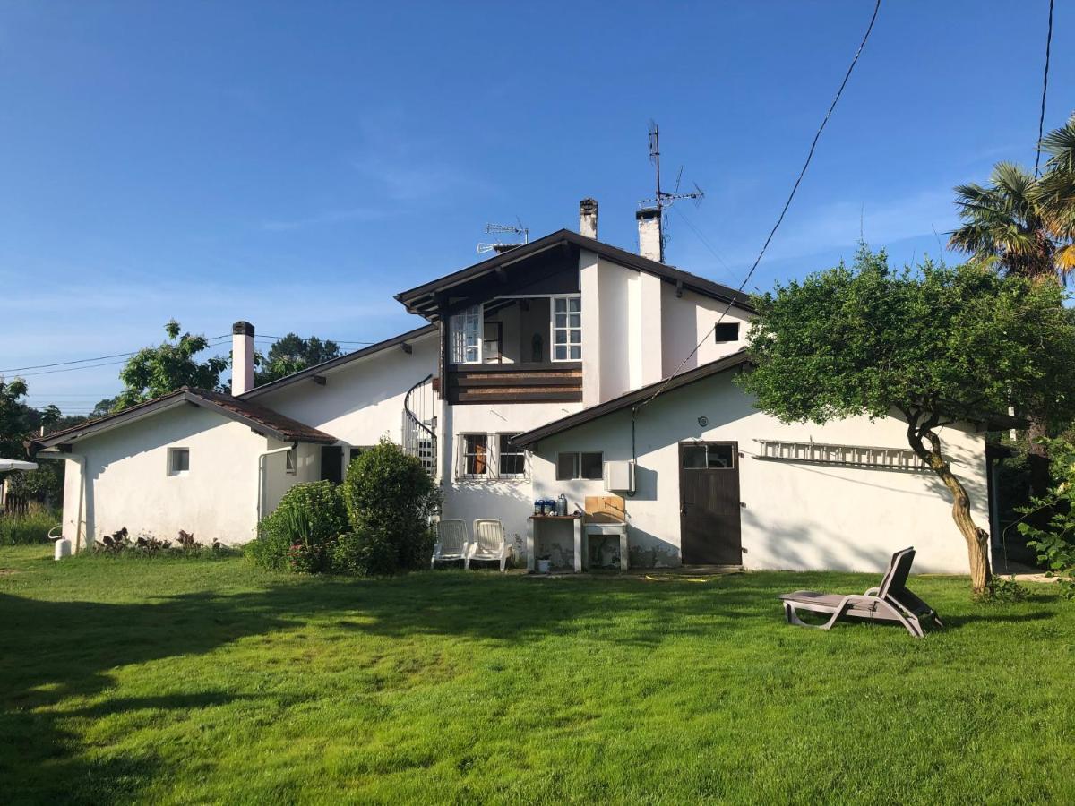 Villa Orcas Léon Esterno foto