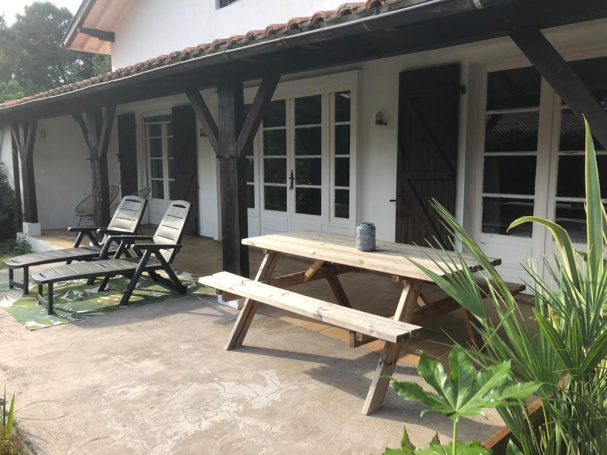 Villa Orcas Léon Esterno foto